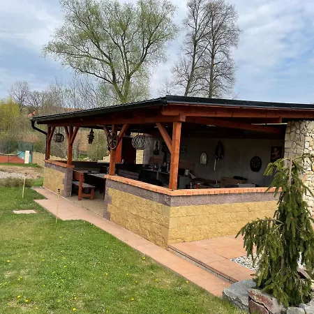 Statek U Dubu Πανσιόν *